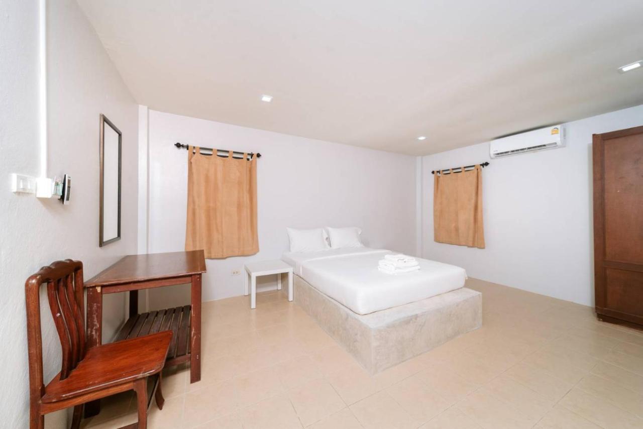 Surfer'S Village Khao Lak Ngoại thất bức ảnh